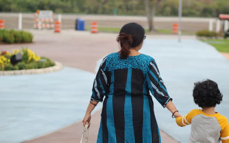 Giám sát con cái an toàn: Cân bằng tự do và bảo vệ